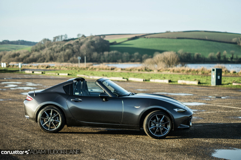 Illustration for article titled The 2017 Mazda MX-5 Miata RF is like a modern day AC Cobra!